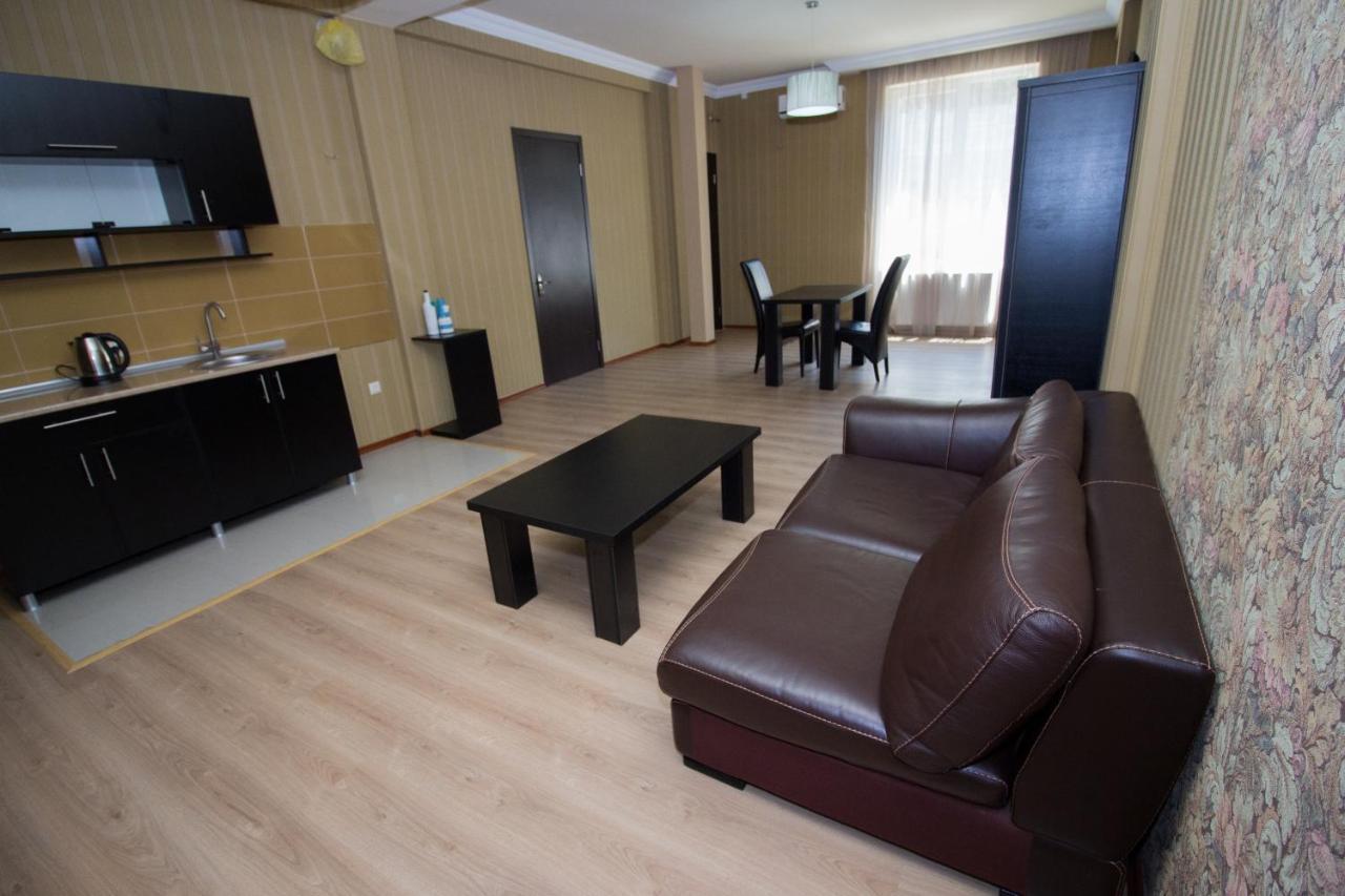Hotel Tbili House à Tbilissi Extérieur photo