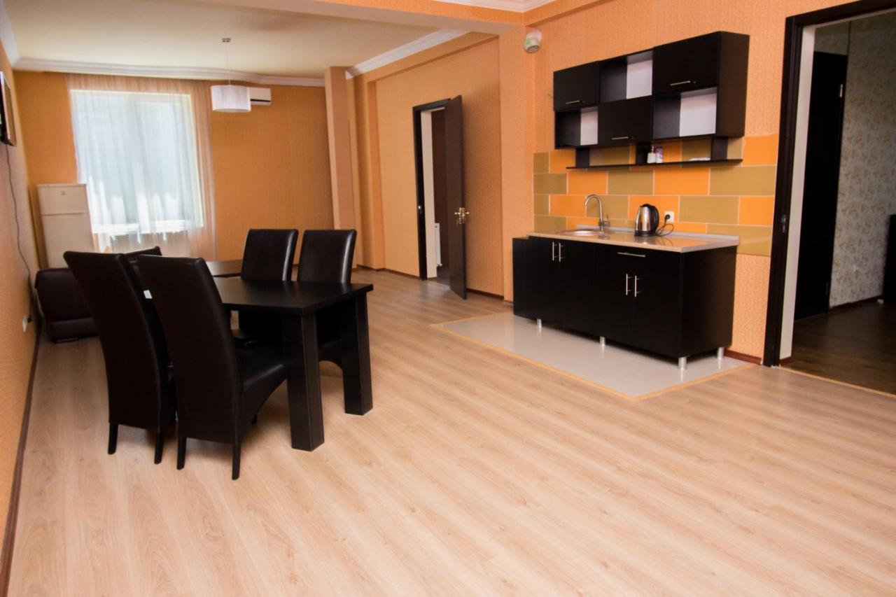 Hotel Tbili House à Tbilissi Extérieur photo