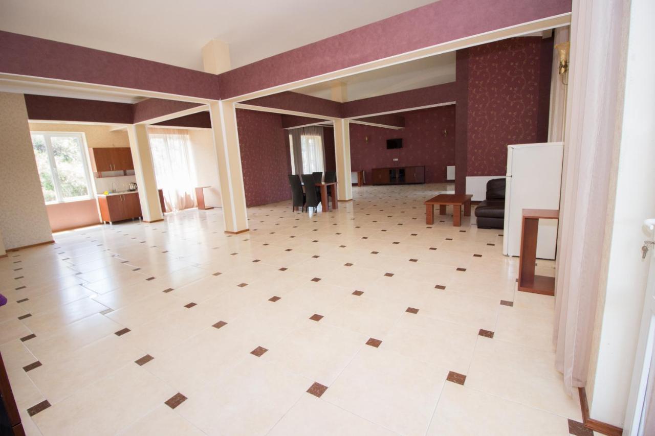 Hotel Tbili House à Tbilissi Extérieur photo