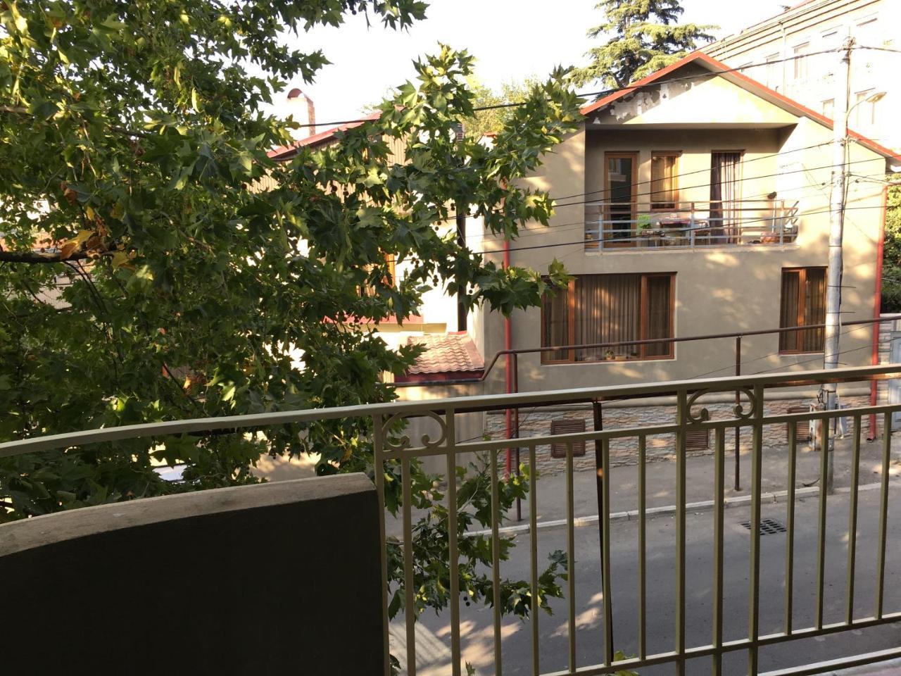 Hotel Tbili House à Tbilissi Extérieur photo